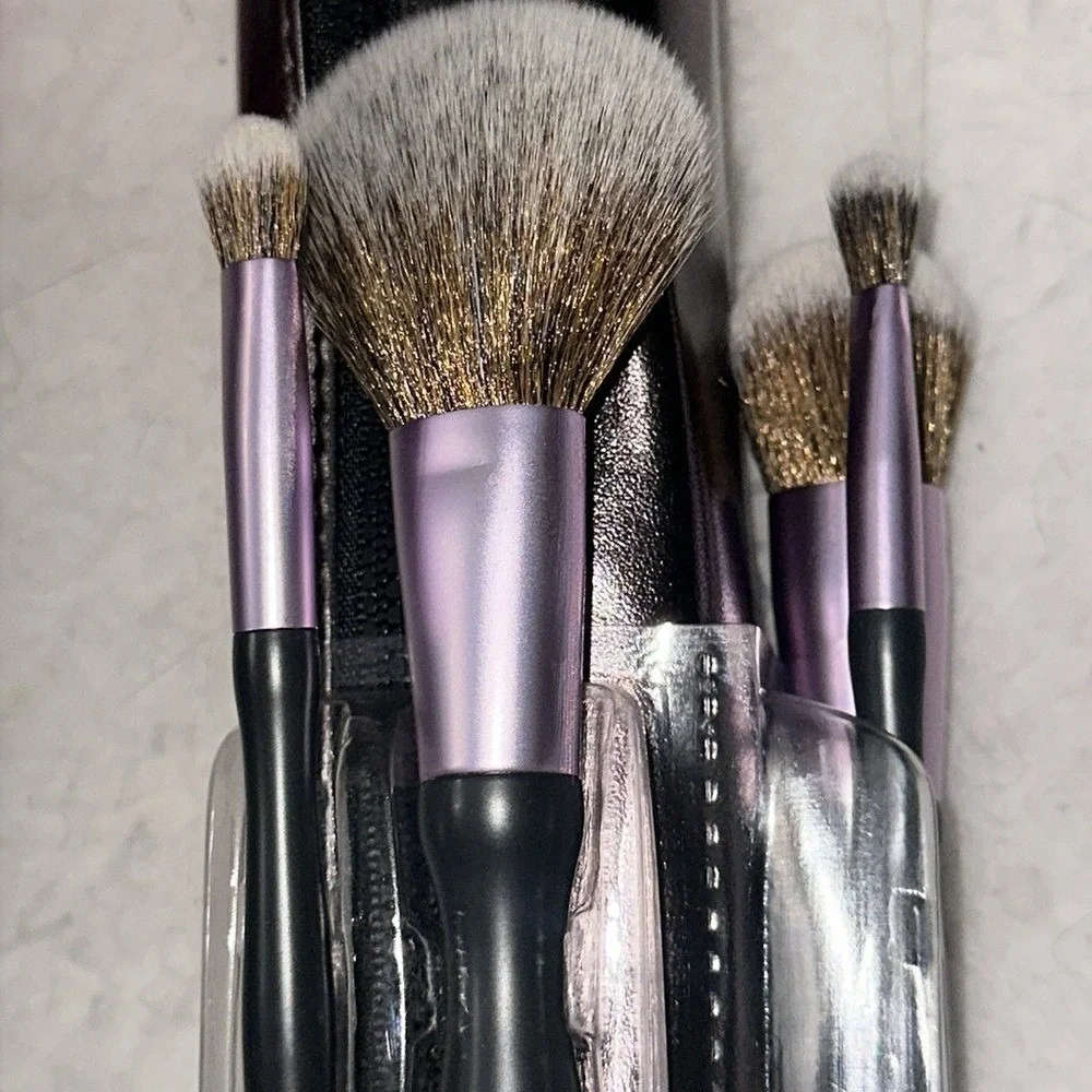 Ulta Beauty Flawless Face & Eye 4 Piece Makeup Brush Kit with Travel Case Purple